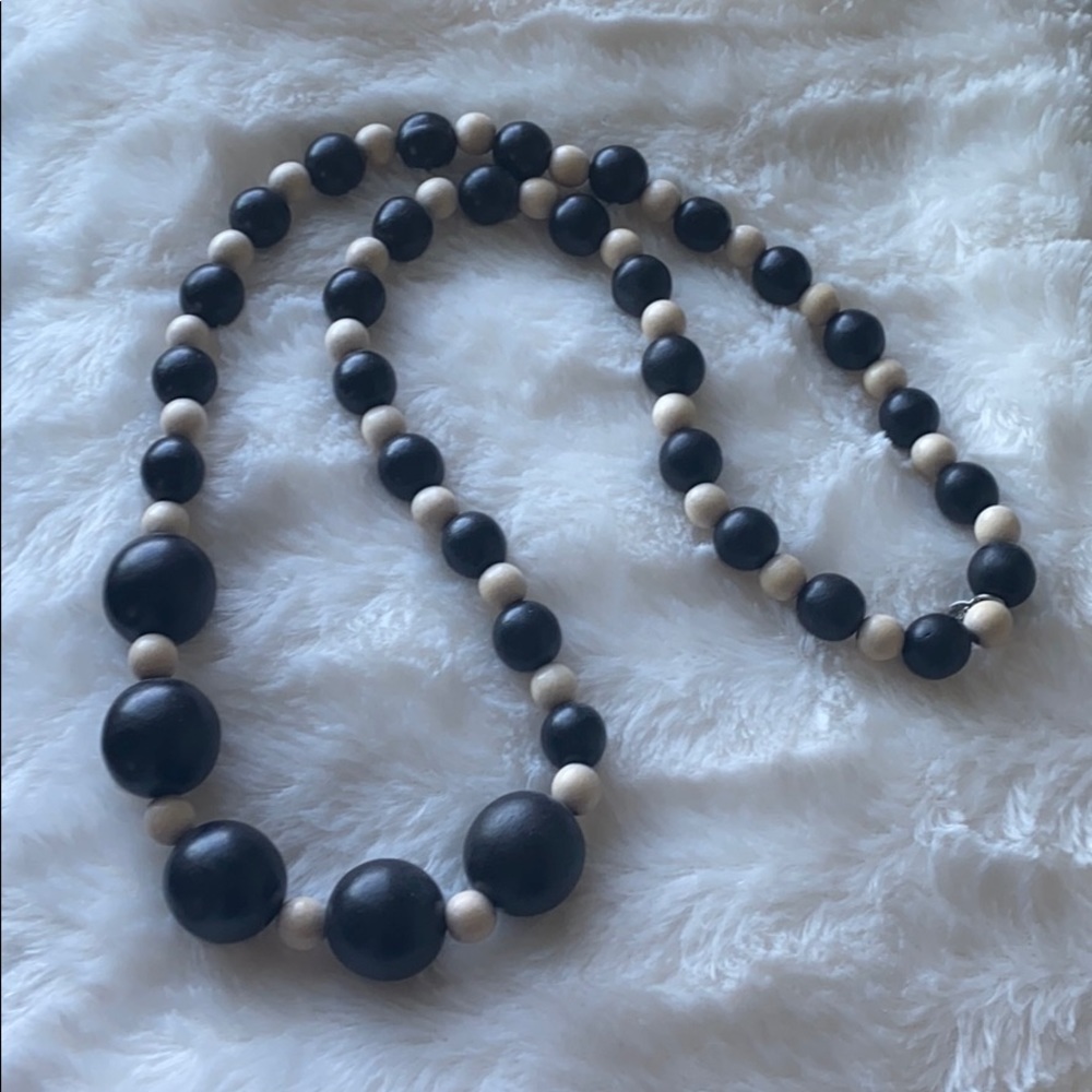 Express necklace